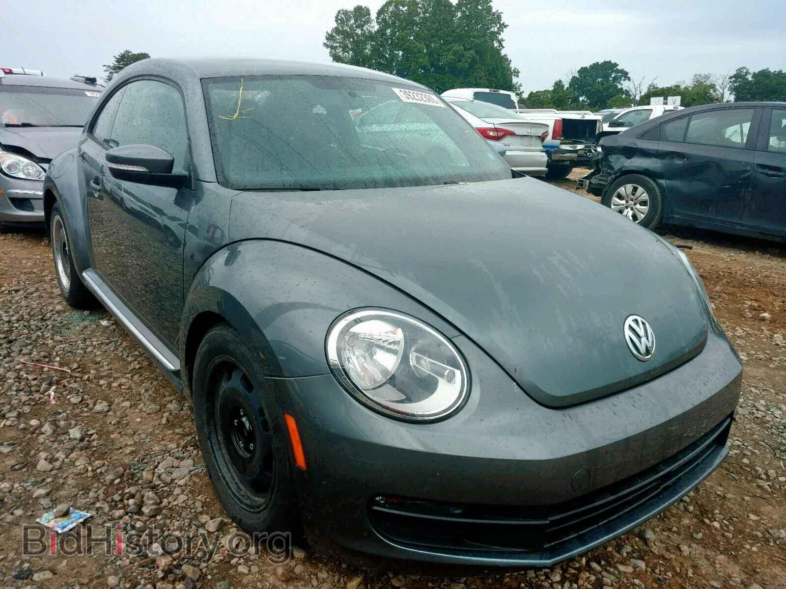 Photo 3VWJP7AT1CM641089 - VOLKSWAGEN BEETLE 2012