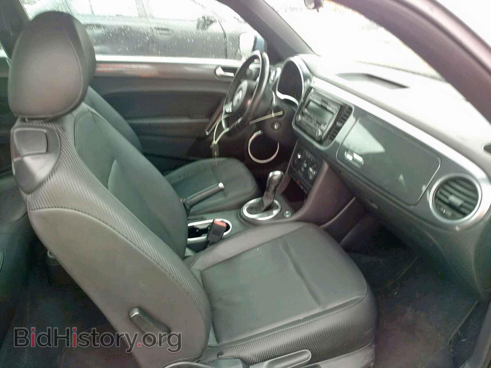 2012 VOLKSWAGEN BEETLE - VIN: 3VWJP7AT1CM641089 - Фото 5
