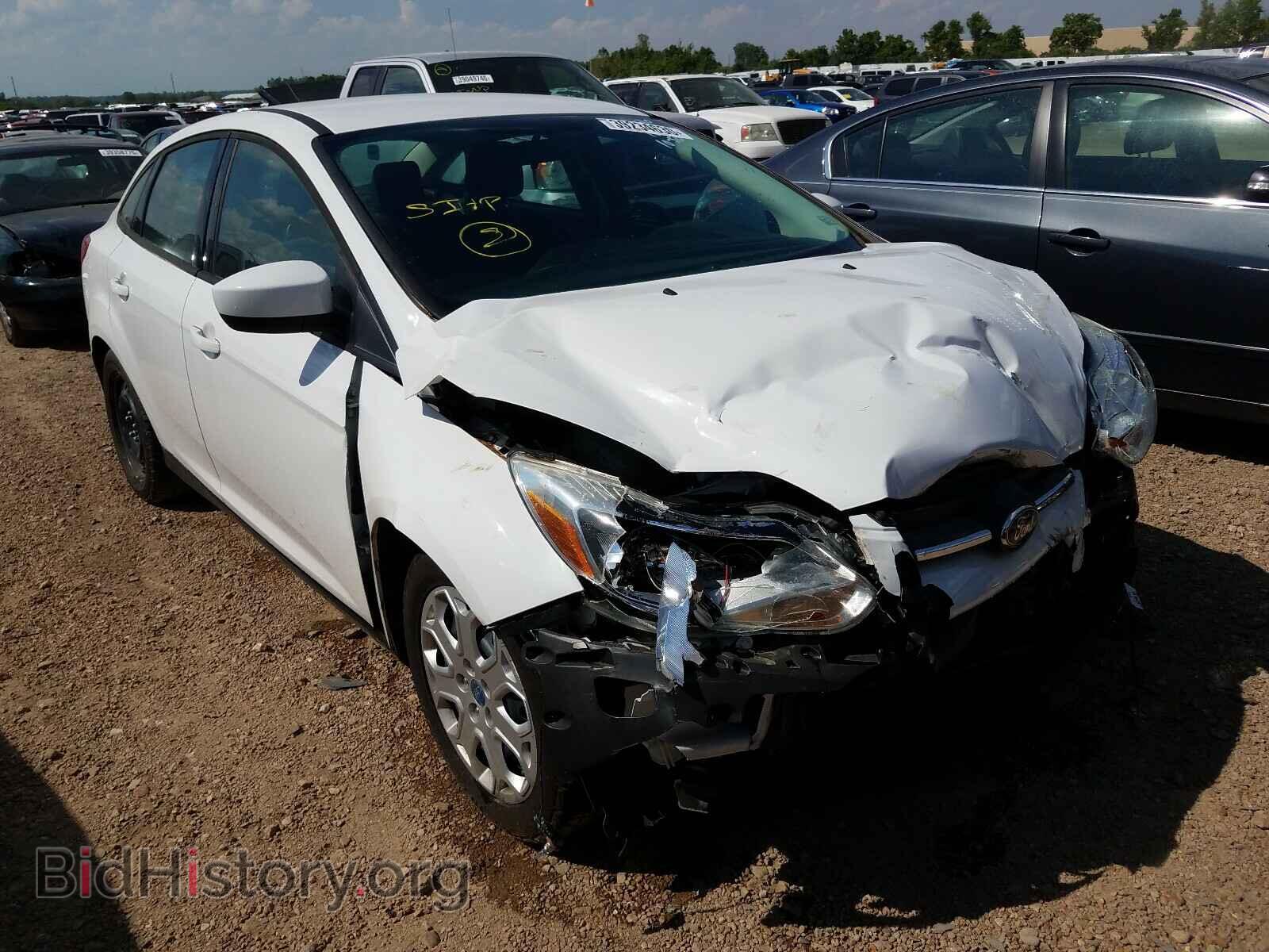 Photo 1FAHP3F27CL216316 - FORD FOCUS 2012