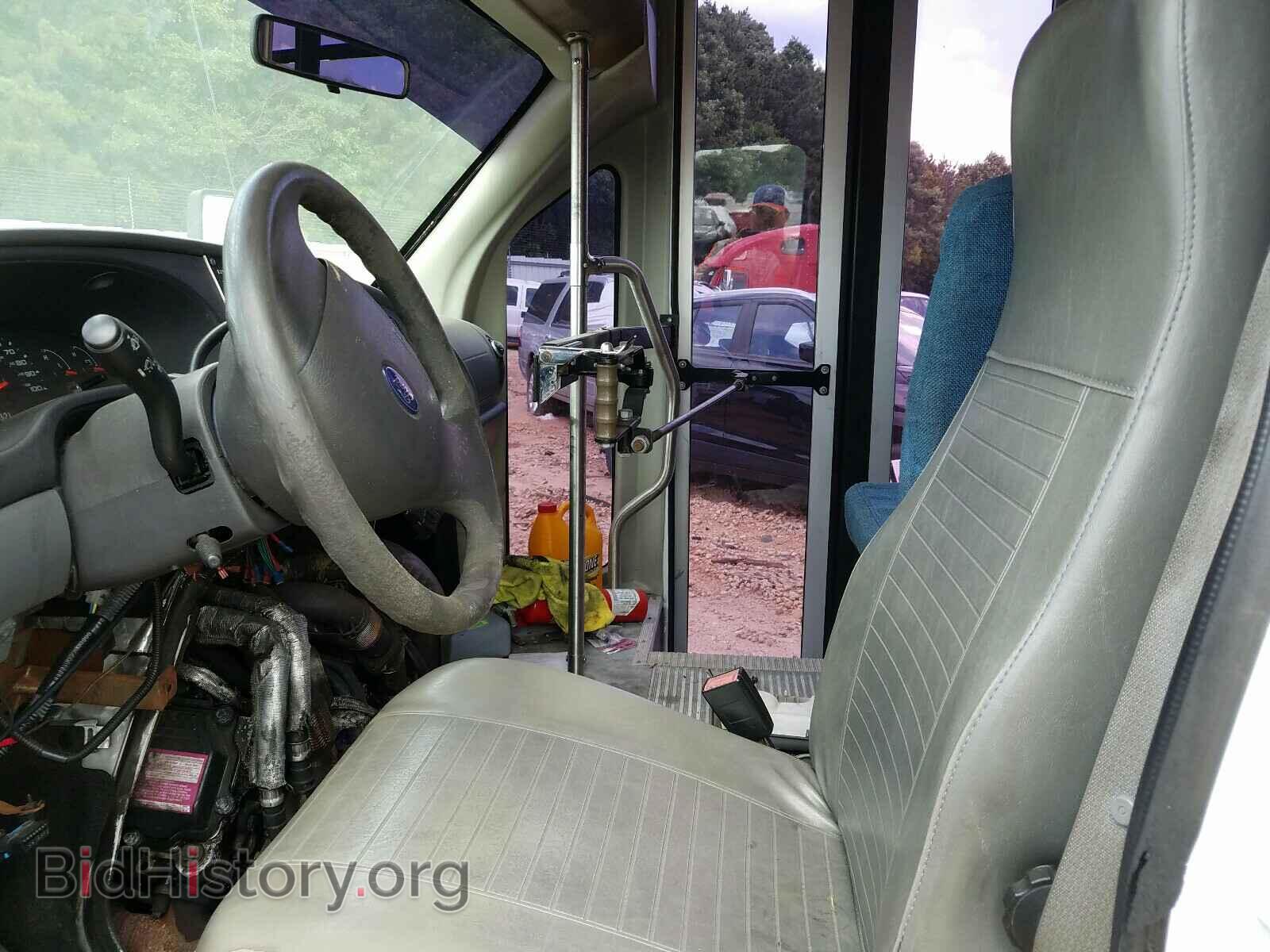 2008 FORD ECONOLINE - VIN: 1FD4E45P88DA50757 - Фото 5