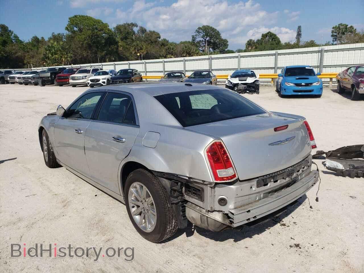 2012 CHRYSLER 300 - VIN: 2C3CCACG8CH288700 - Фото 3