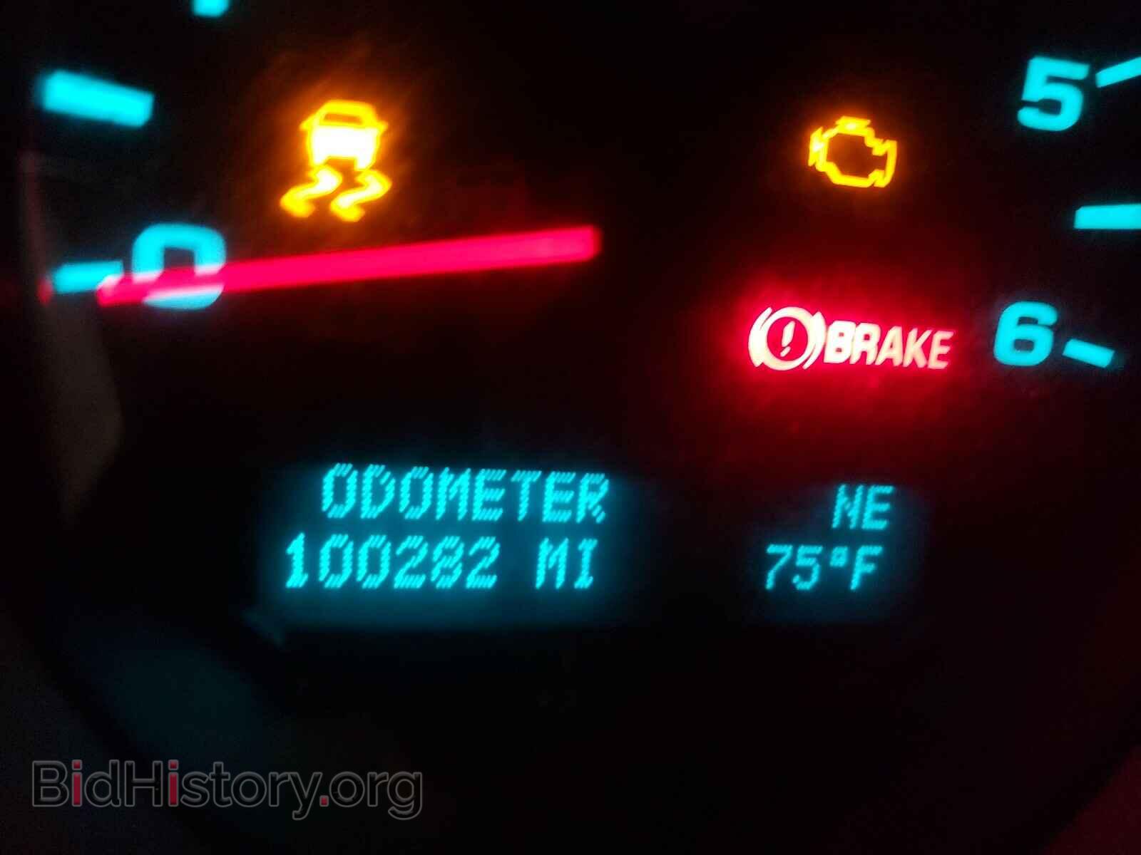2013 GMC SIERRA - VIN: 1GTR2VE70DZ294697 - Фото 8