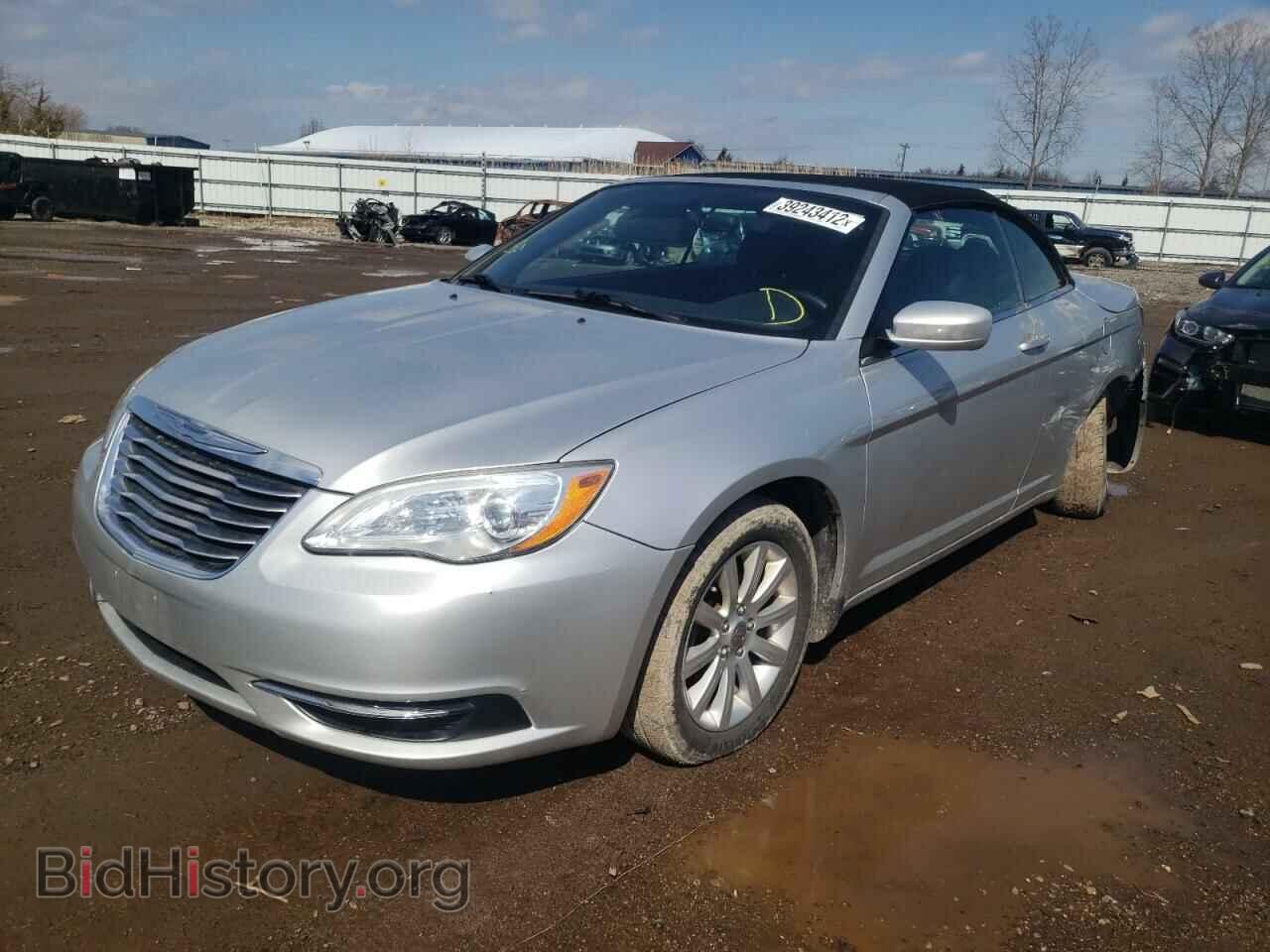 2011 CHRYSLER 200 - VIN: 1C3BC2EG3BN554581 - Фото 2