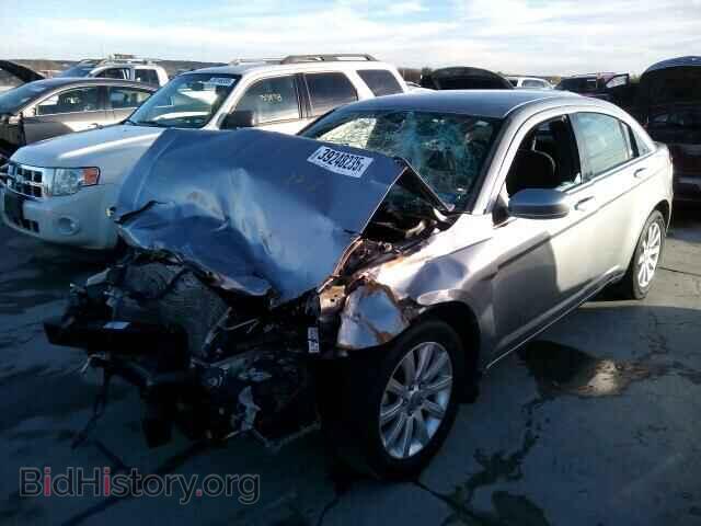 2013 CHRYSLER 200 - VIN: 1C3CCBBG0DN678173 - Фото 2