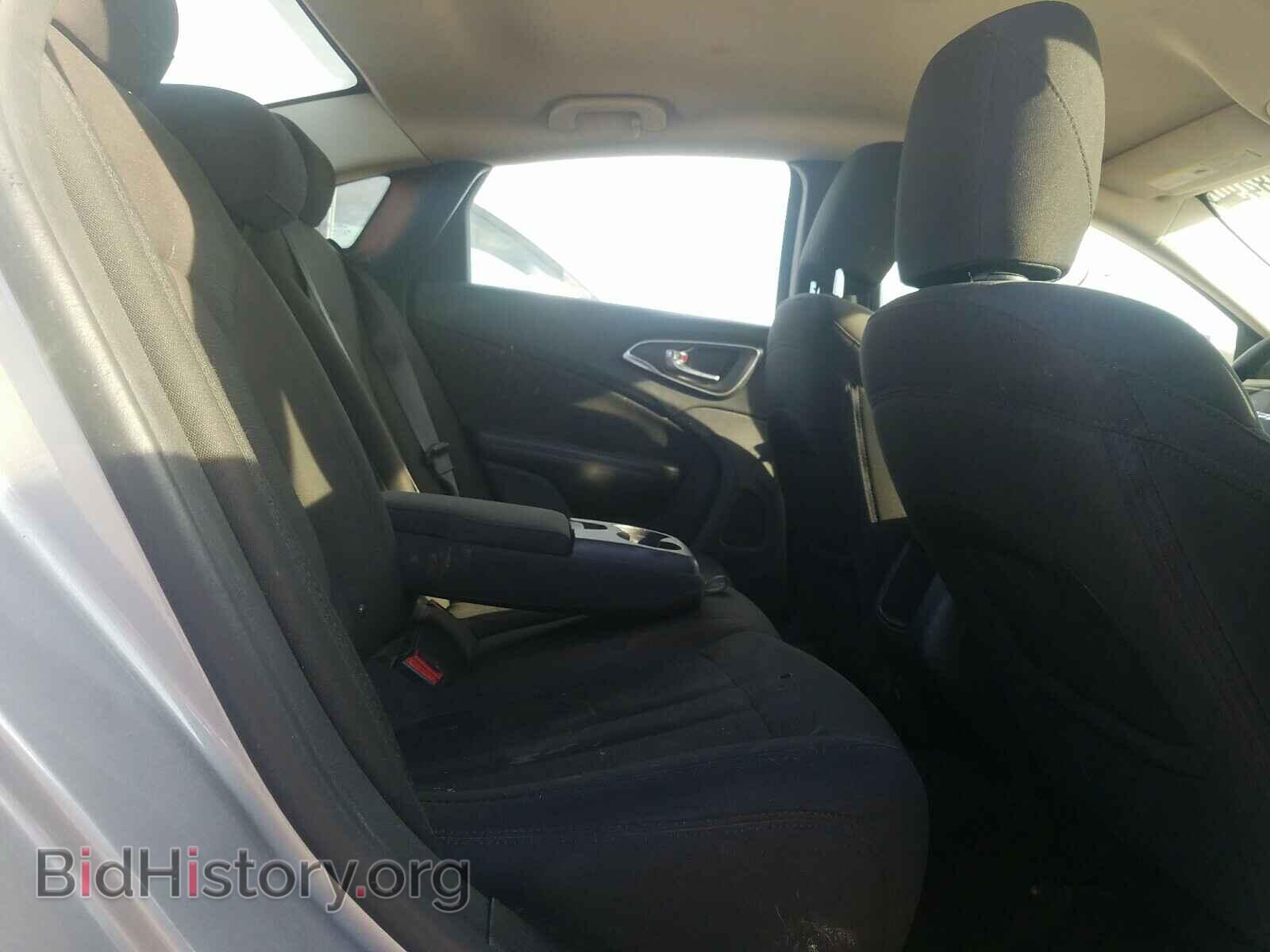2015 CHRYSLER 200 - VIN: 1C3CCCAB6FN634810 - Photo 6