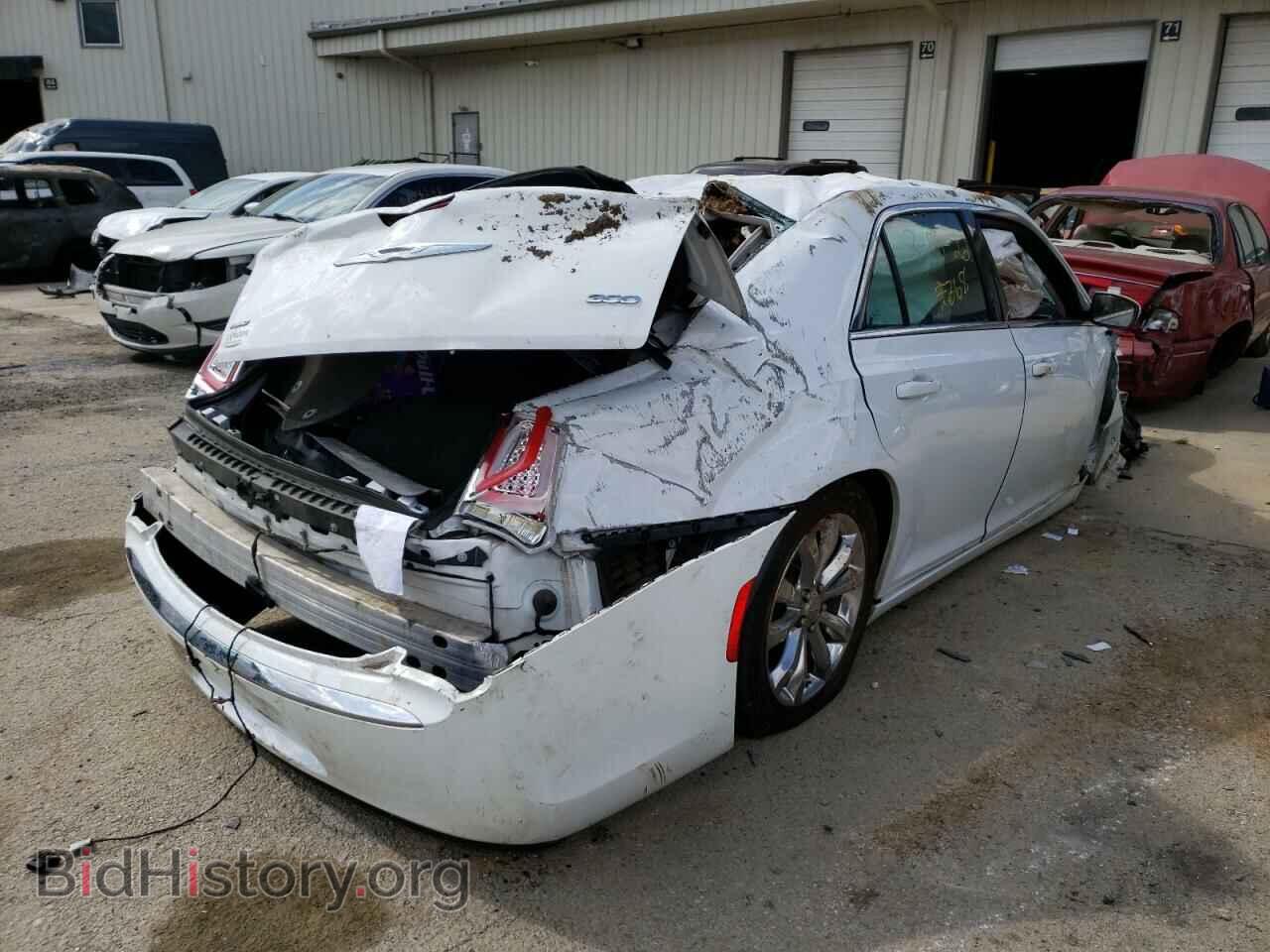 2017 CHRYSLER 300 - VIN: 2C3CCARG0HH588178 - Фото 4