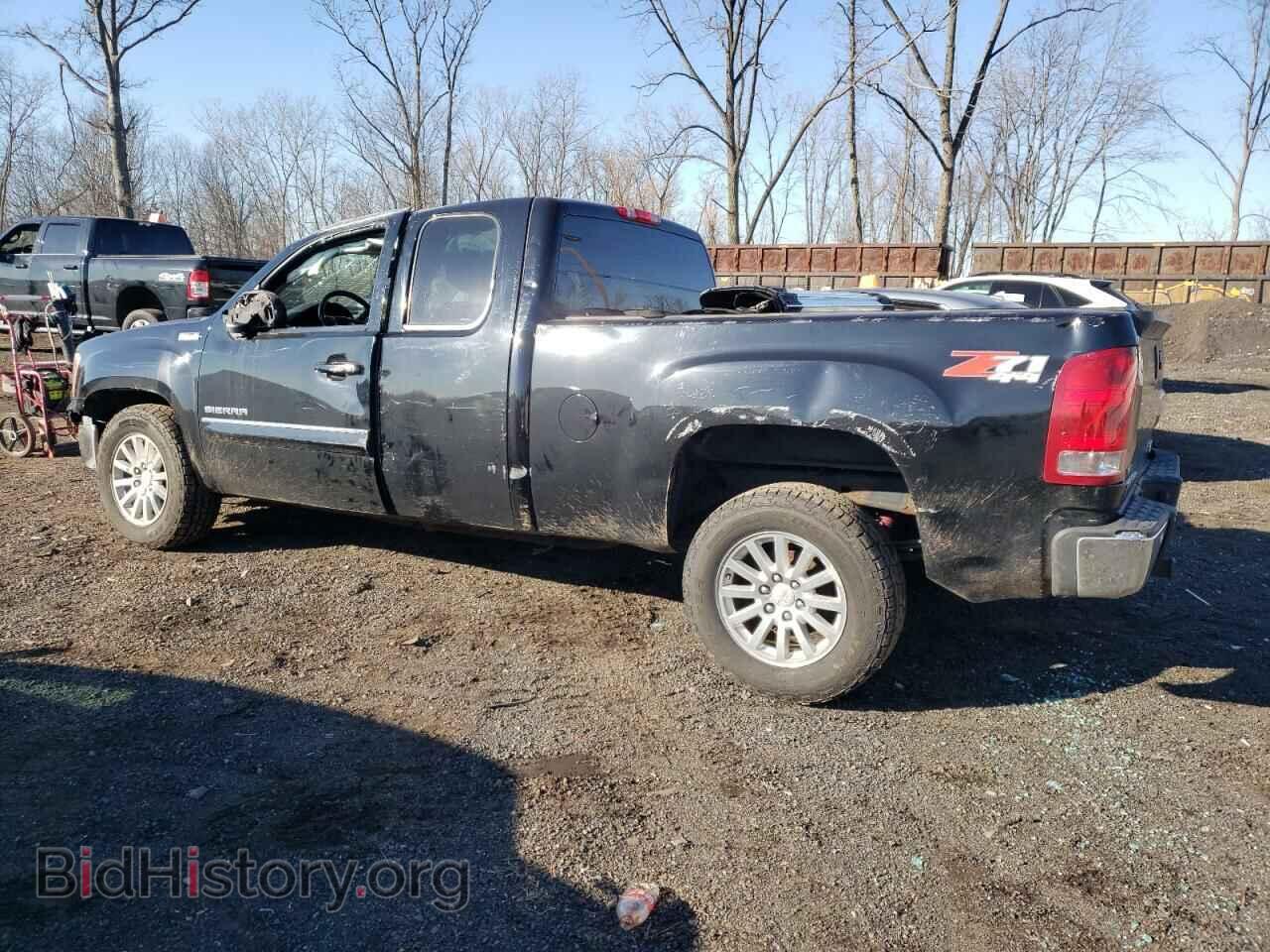 2011 GMC SIERRA - VIN: 1GTR2VE36BZ166314 - Фото 2