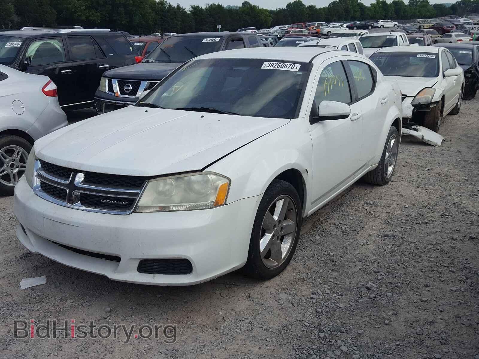 2011 DODGE AVENGER - VIN: 1B3BD1FB5BN560941 - Фото 2