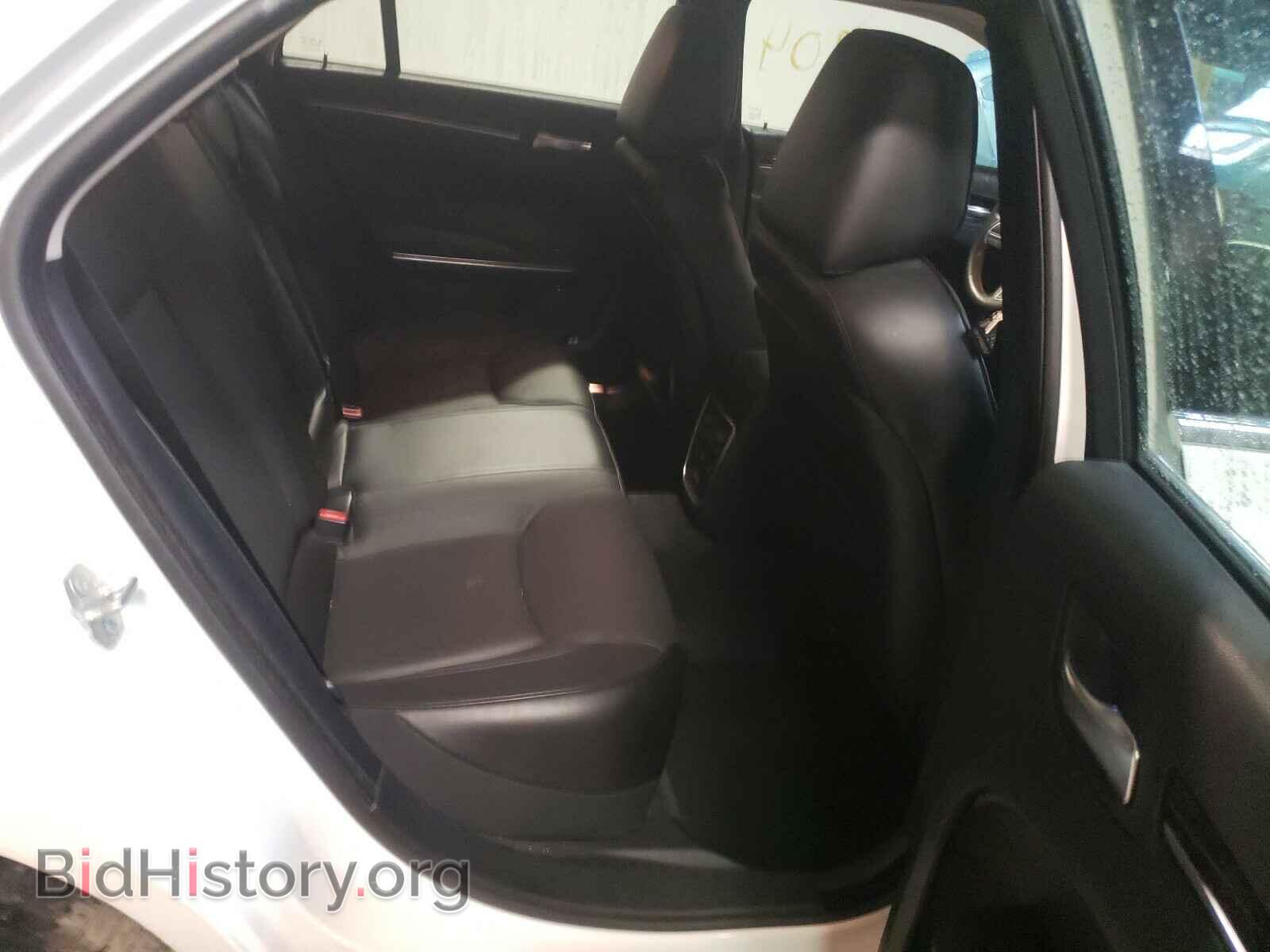2016 CHRYSLER 300 - VIN: 2C3CCAKG8GH142207 - Фото 6