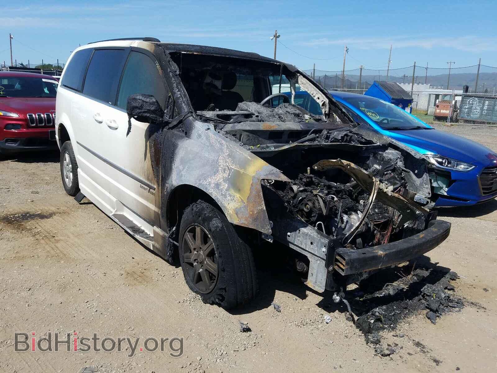 Photo 2A4RR5D14AR243759 - CHRYSLER MINIVAN 2010