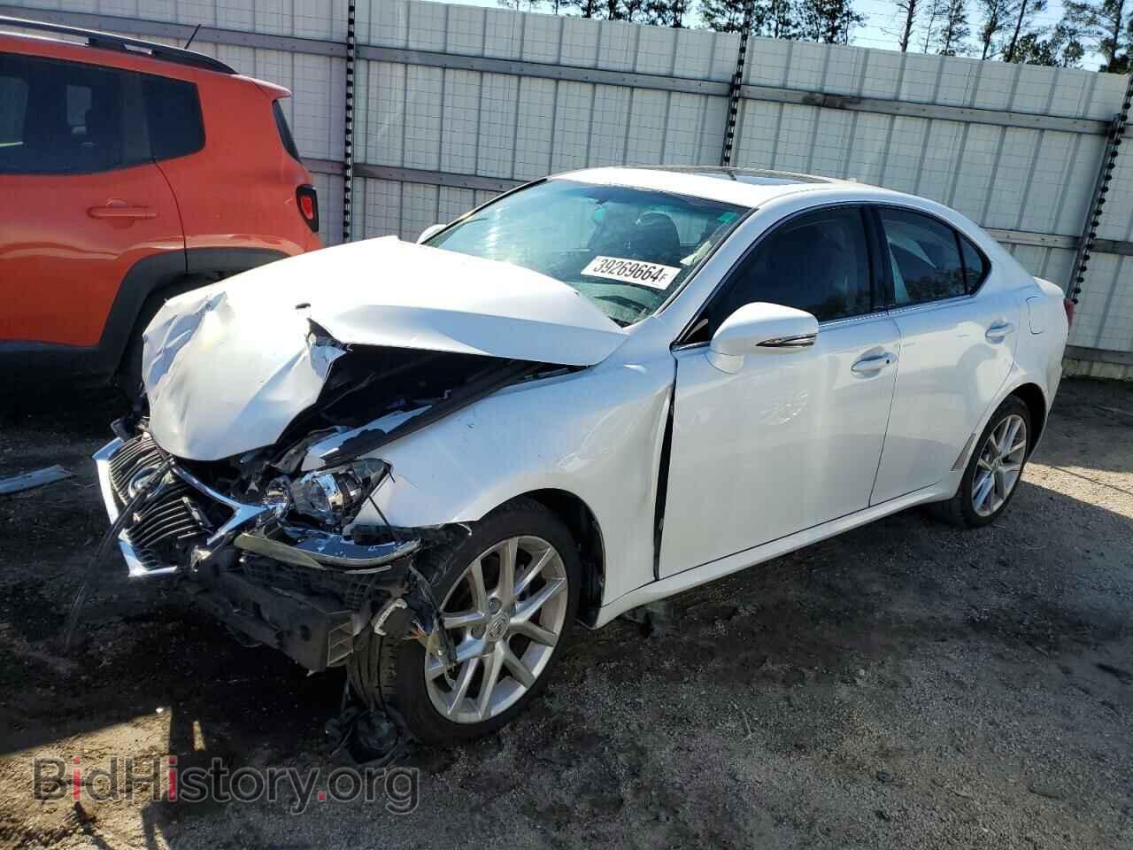 Photo JTHCF5C27C5057940 - LEXUS IS 2012