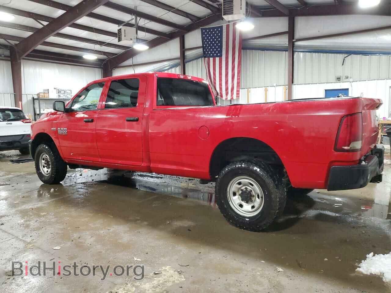 2017 RAM All Models - VIN: 3C6UR5HJ8HG779440 - Фото 2