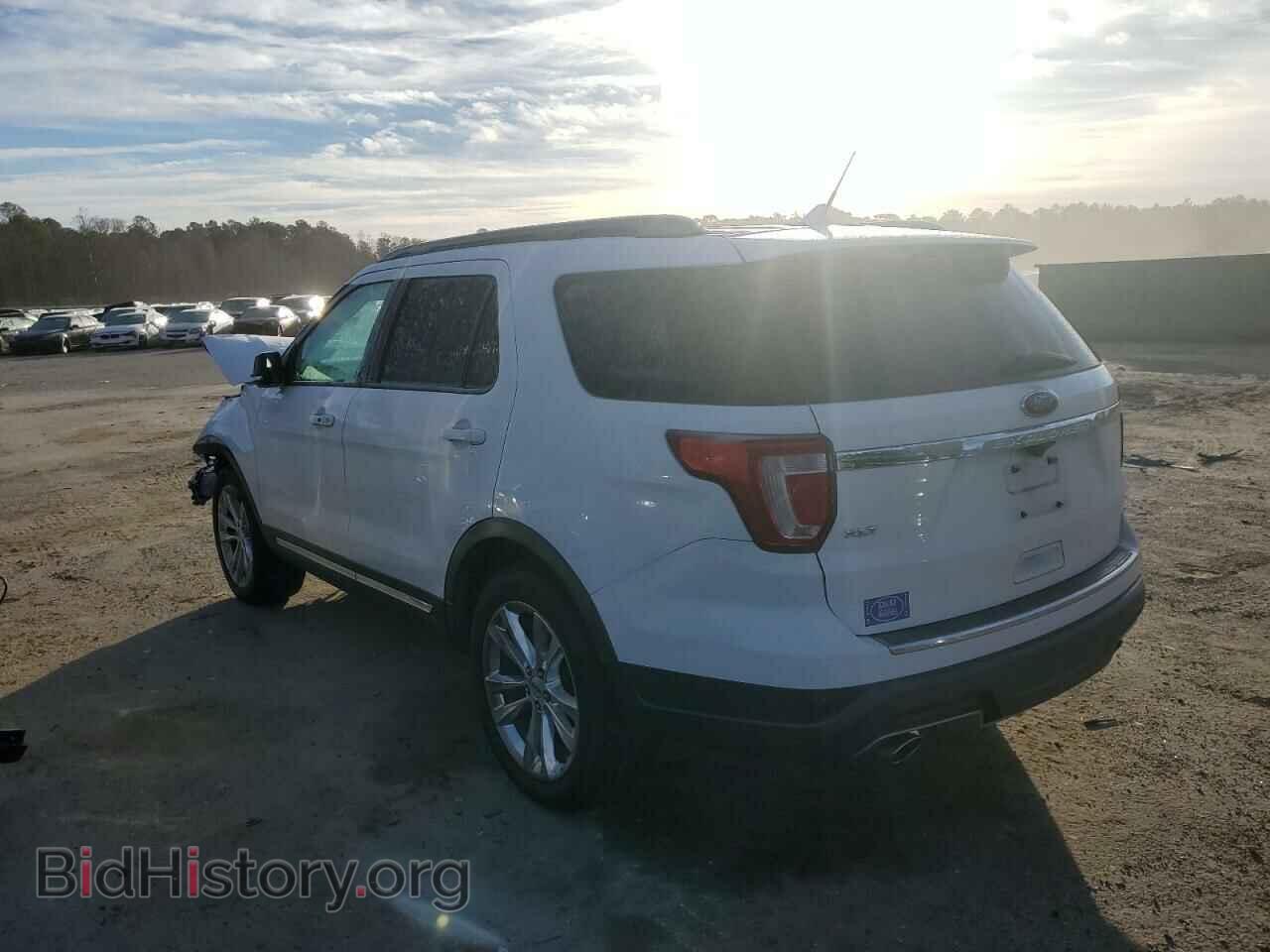 2018 FORD EXPLORER - VIN: 1FM5K7D82JGB03854 - Photo 2