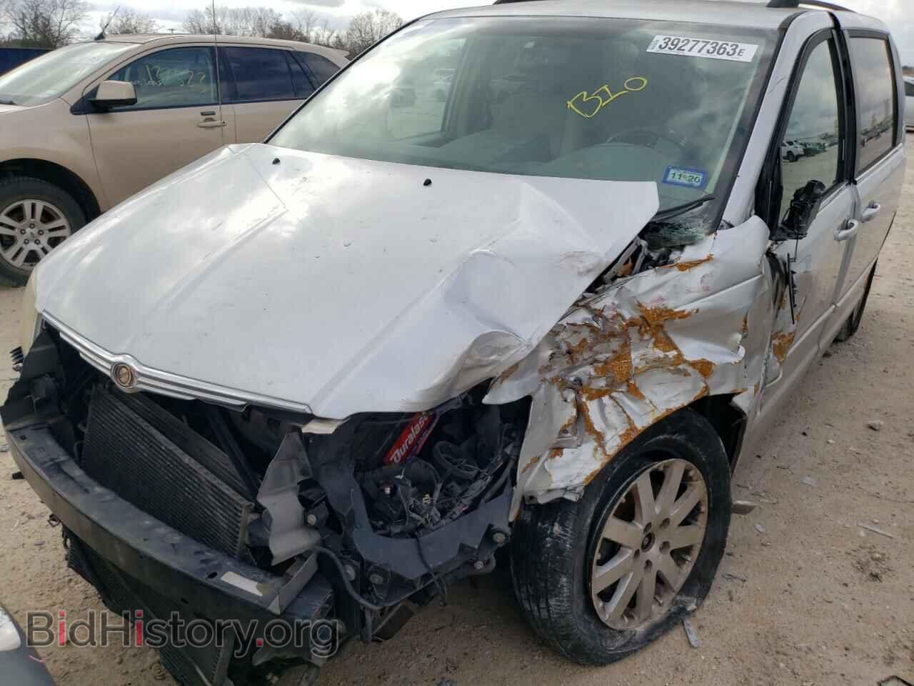 2008 CHRYSLER MINIVAN - VIN: 2A8HR54P58R662163 - Фото 5