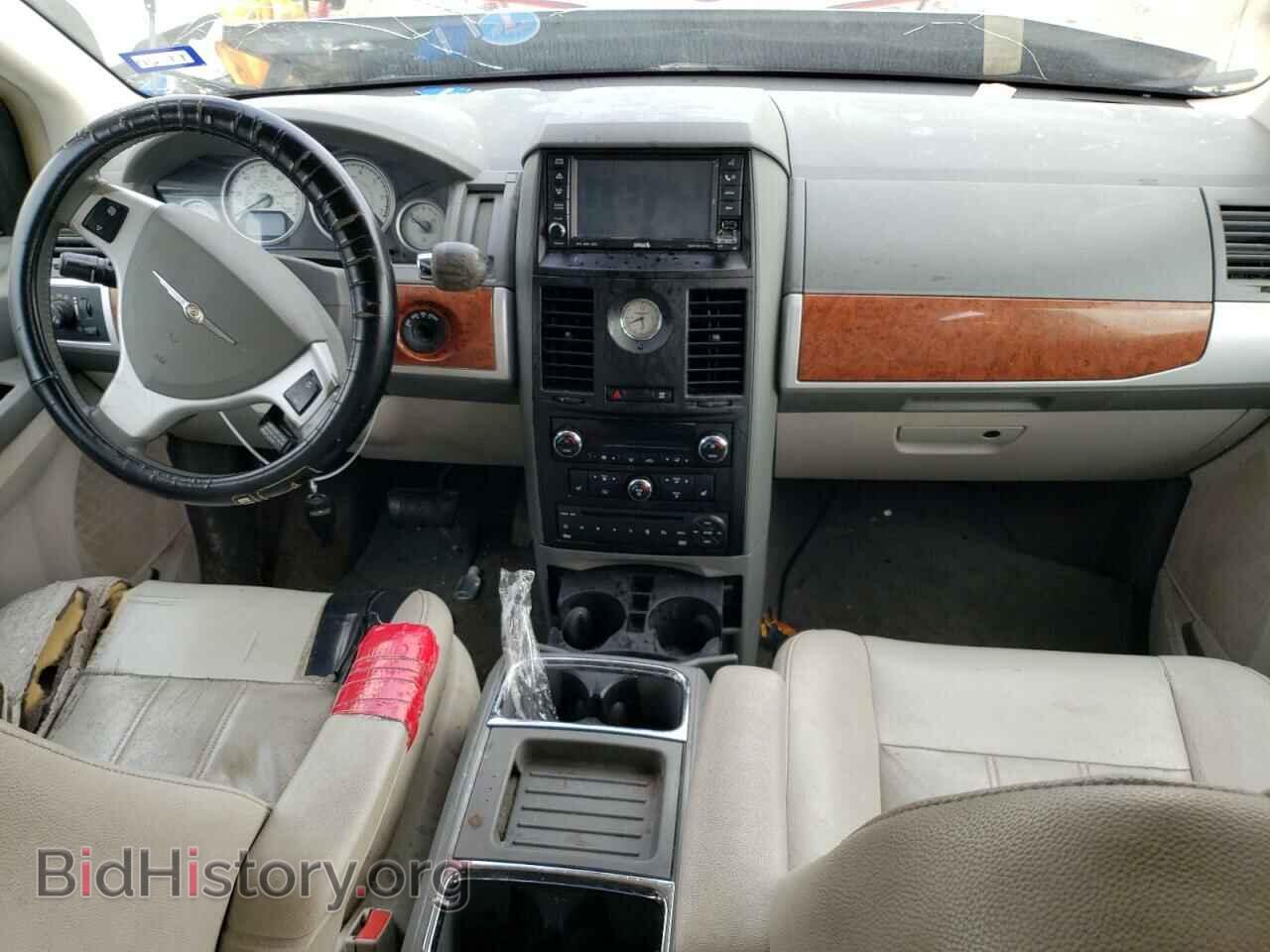 2008 CHRYSLER MINIVAN - VIN: 2A8HR54P58R662163 - Фото 8