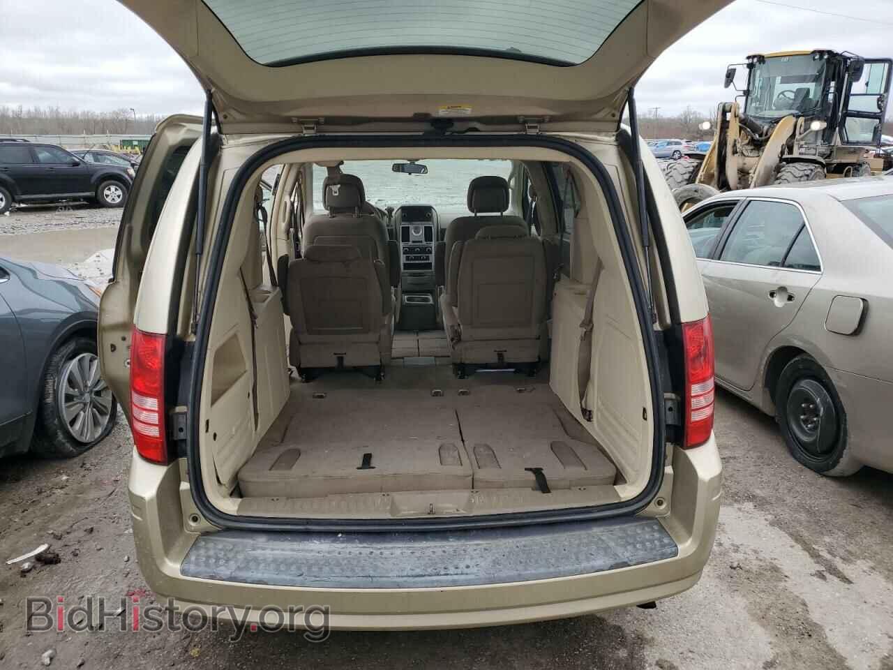 2010 CHRYSLER MINIVAN - VIN: 2A4RR2D12AR422980 - Photo 6