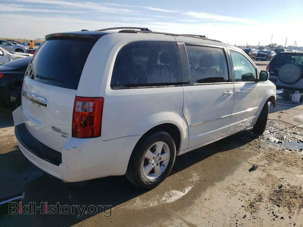2010 DODGE CARAVAN - VIN: 2D4RN5D16AR444213 - Фото 3
