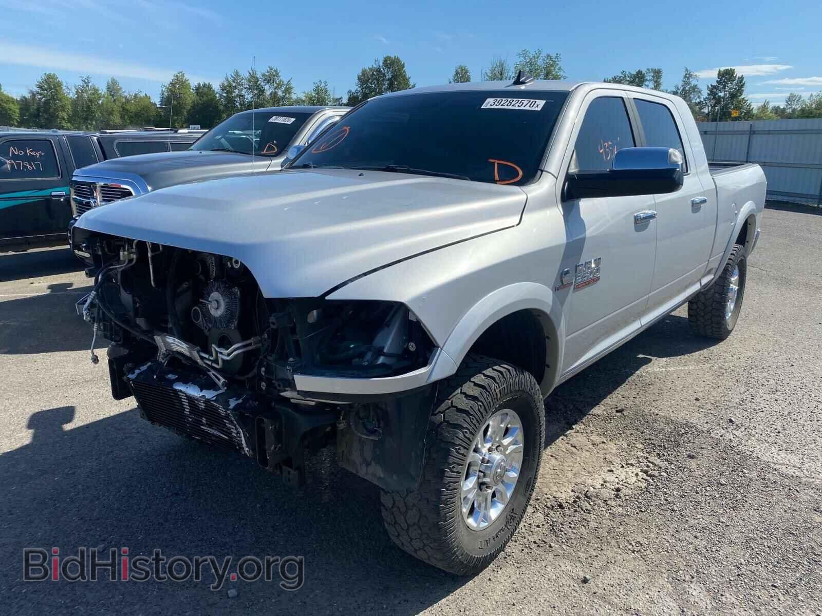 2017 RAM 2500 - VIN: 3C6UR5NL2HG782405 - Фото 2
