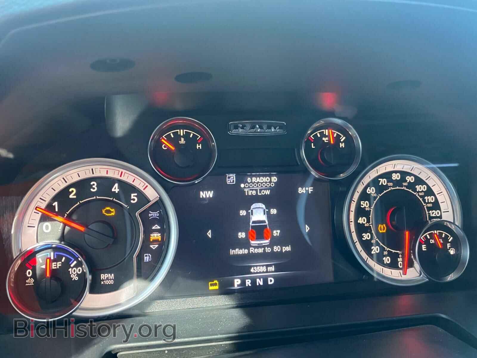 2017 RAM 2500 - VIN: 3C6UR5NL2HG782405 - Фото 8