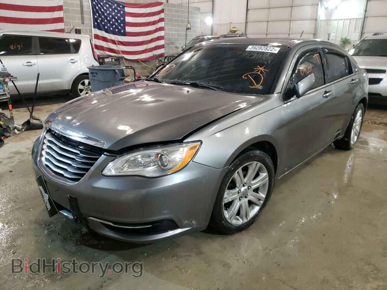 2012 CHRYSLER 200 - VIN: 1C3CCBBBXCN221972 - Фото 2