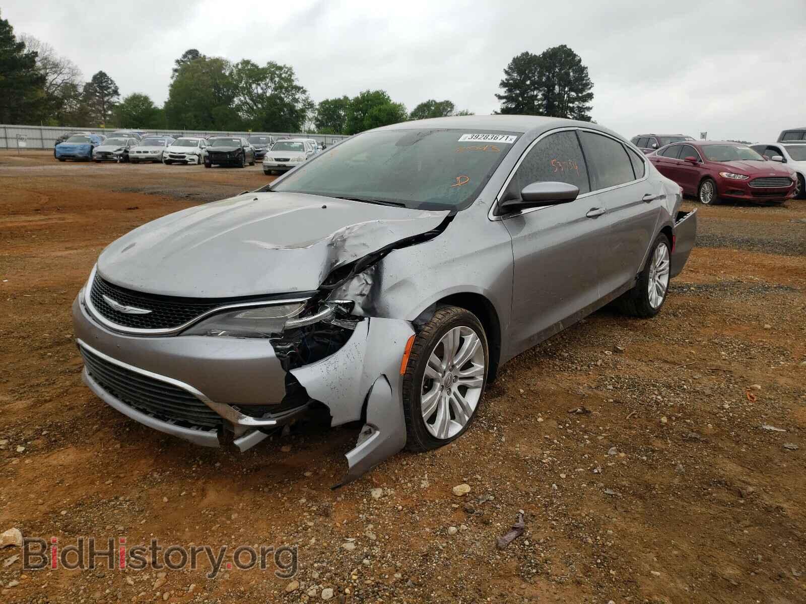 2016 CHRYSLER 200 - VIN: 1C3CCCAGXGN162043 - Photo 2