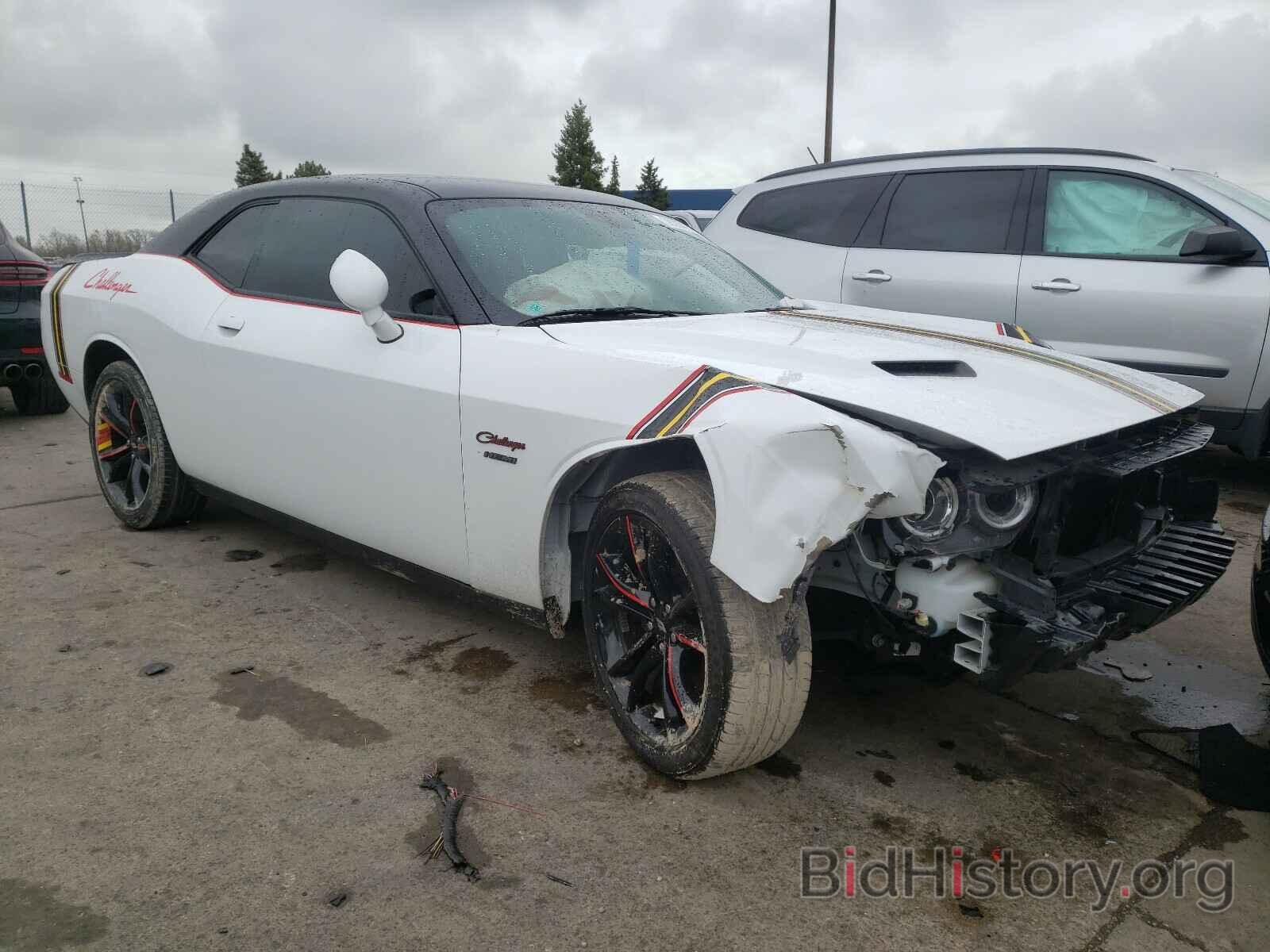 Photo 2C3CDZBT2JH260141 - DODGE CHALLENGER 2018