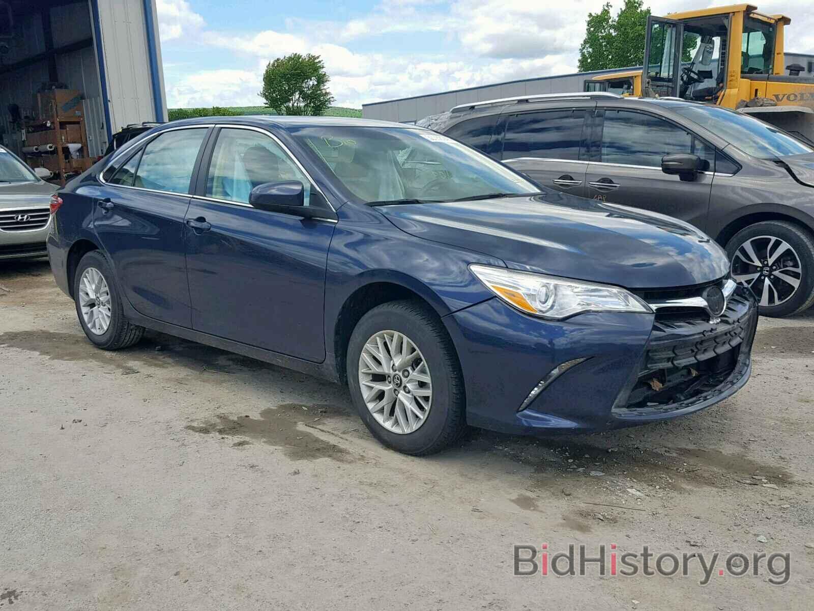 Photo 4T1BF1FK3HU643979 - TOYOTA CAMRY 2017