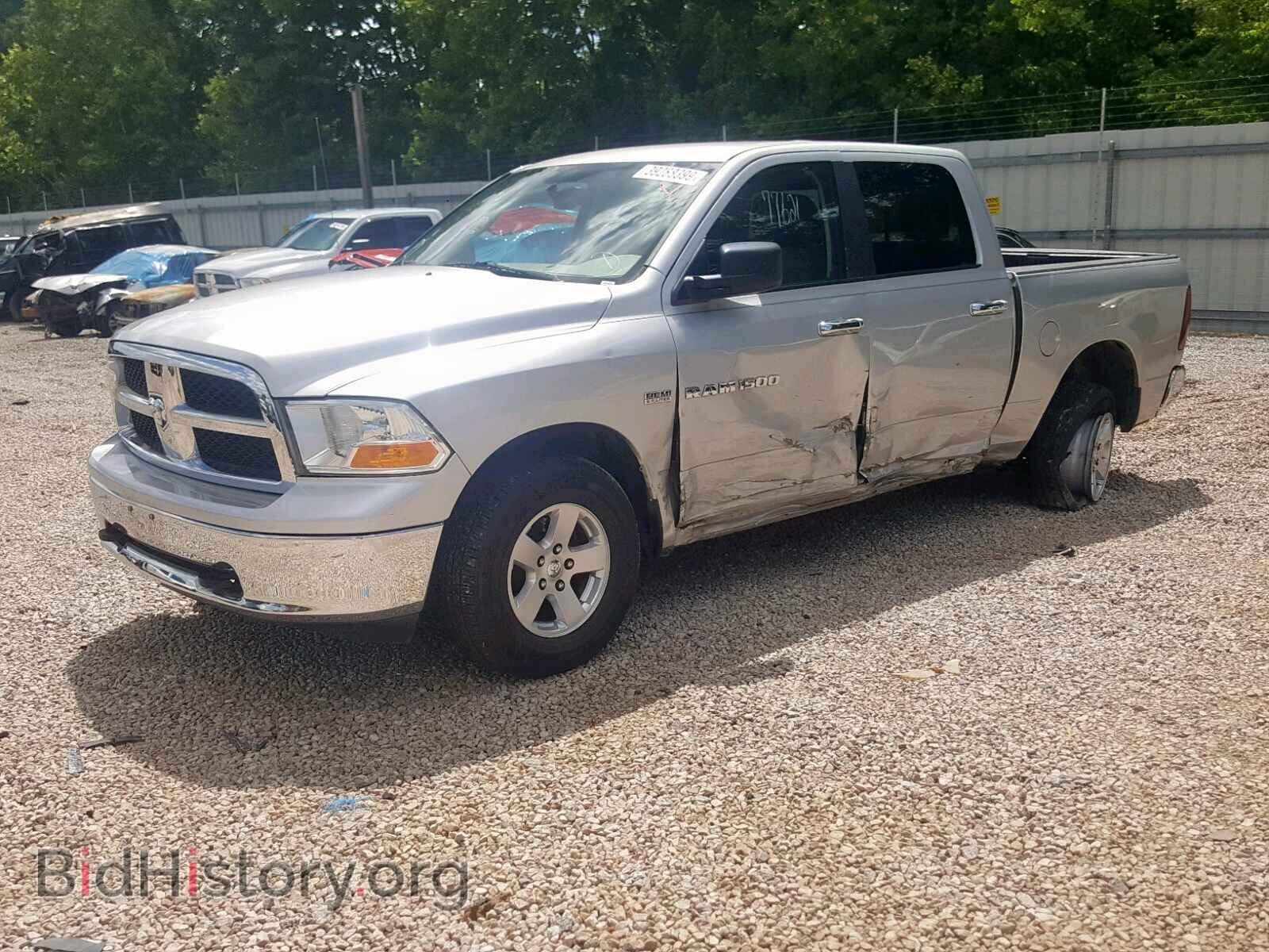 2011 DODGE RAM 1500 - VIN: 1D7RV1CTXBS630447 - Фото 2