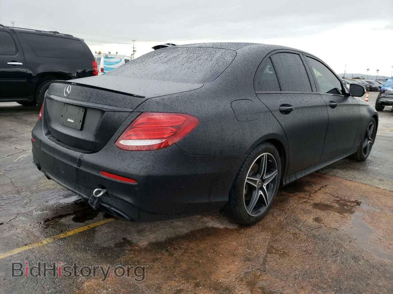 2018 MERCEDES-BENZ E-CLASS - VIN: WDDZF4JB4JA427647 - Фото 3
