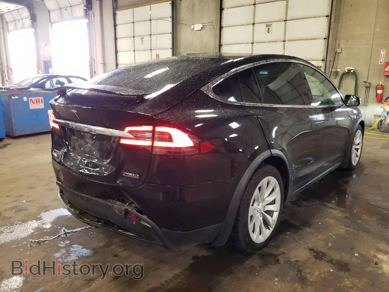 2016 TESLA MODEL X - VIN: 5YJXCBE40GF006115 - Photo 4