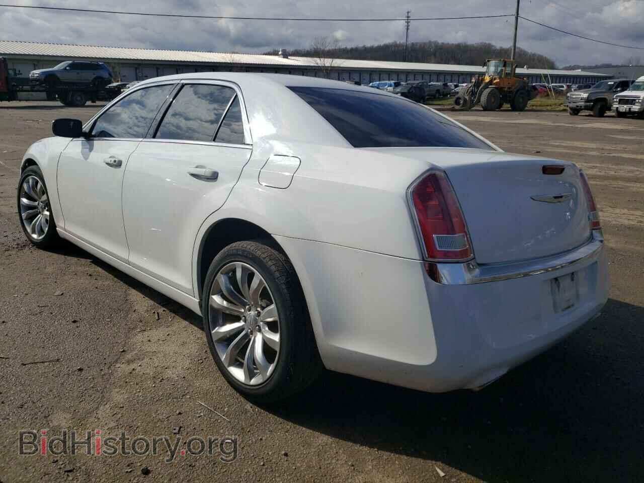 2013 CHRYSLER 300 - VIN: 2C3CCAAG4DH527907 - Фото 3
