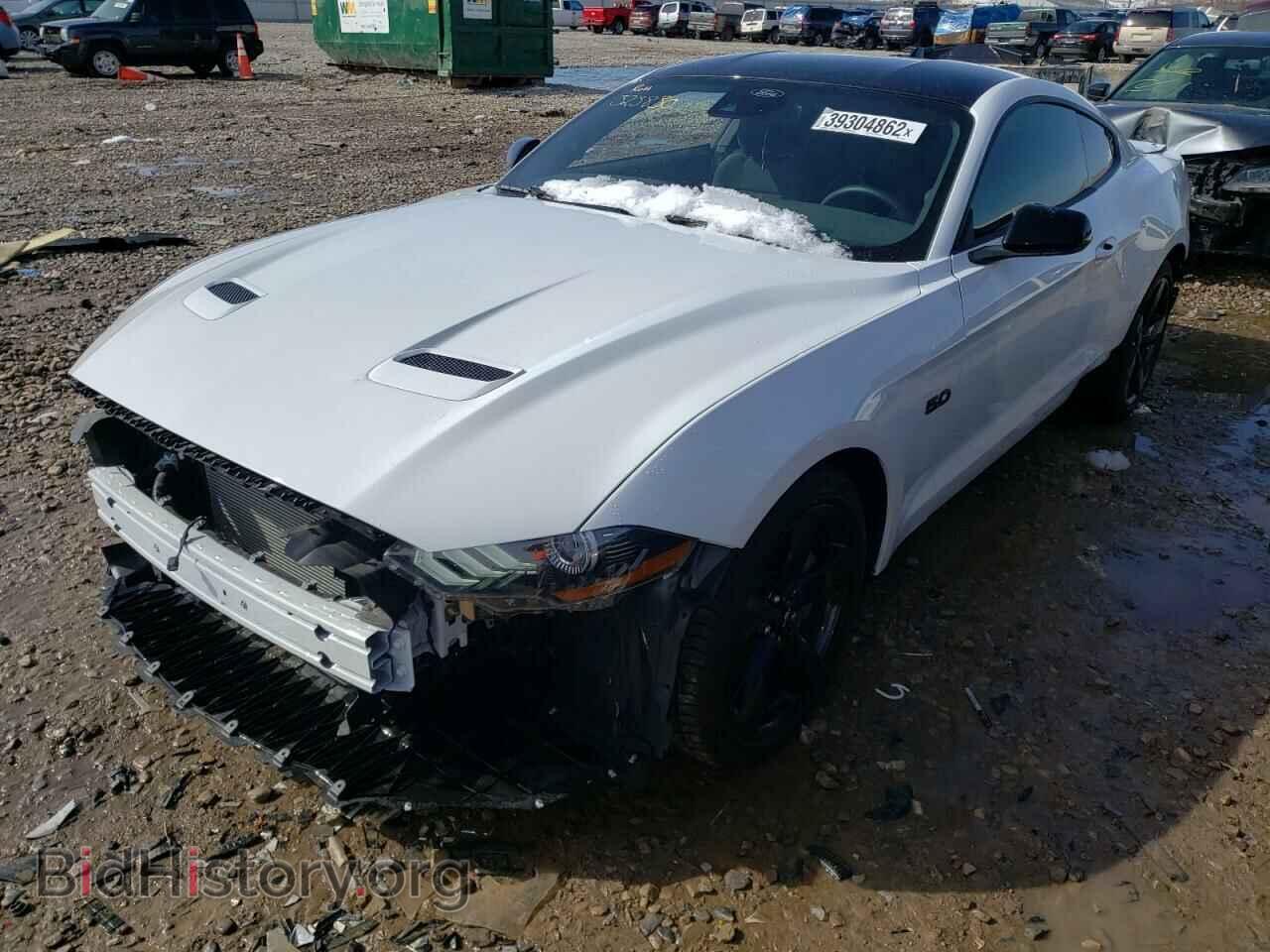 2021 FORD MUSTANG - VIN: 1FA6P8CF4M5151393 - Фото 2