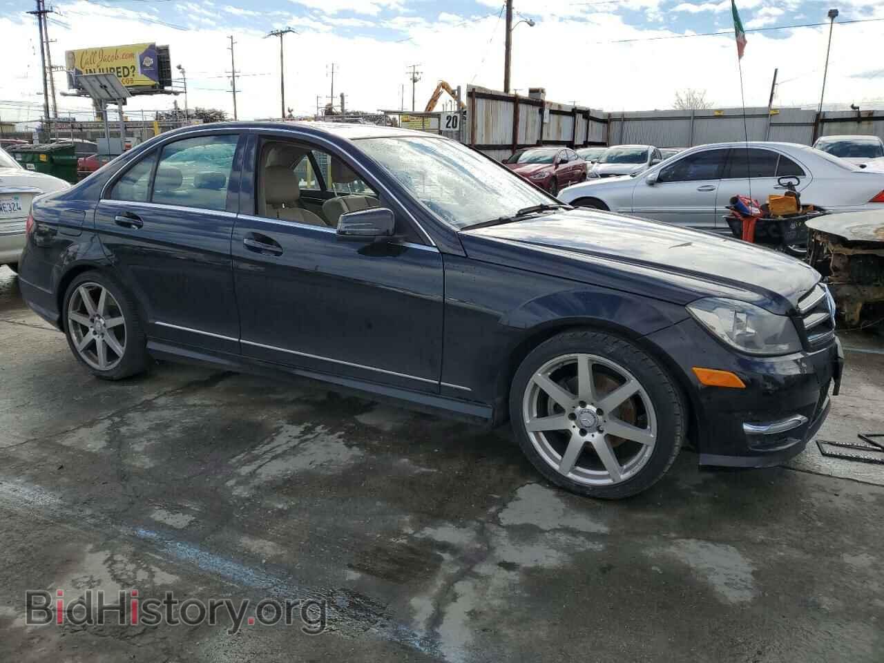 2014 MERCEDES-BENZ C-CLASS - VIN: WDDGF4HB4EA955157 - Фото 4