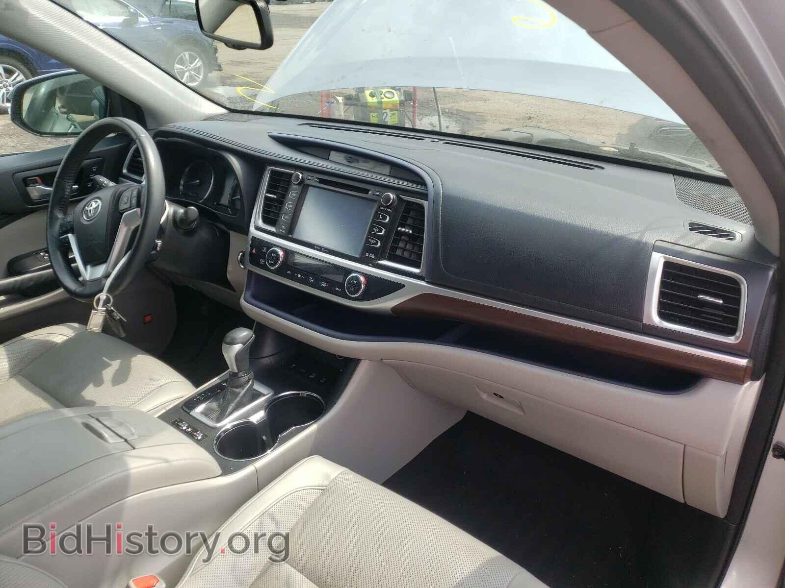 2014 TOYOTA HIGHLANDER - VIN: 5TDDKRFH5ES040902 - Фото 9