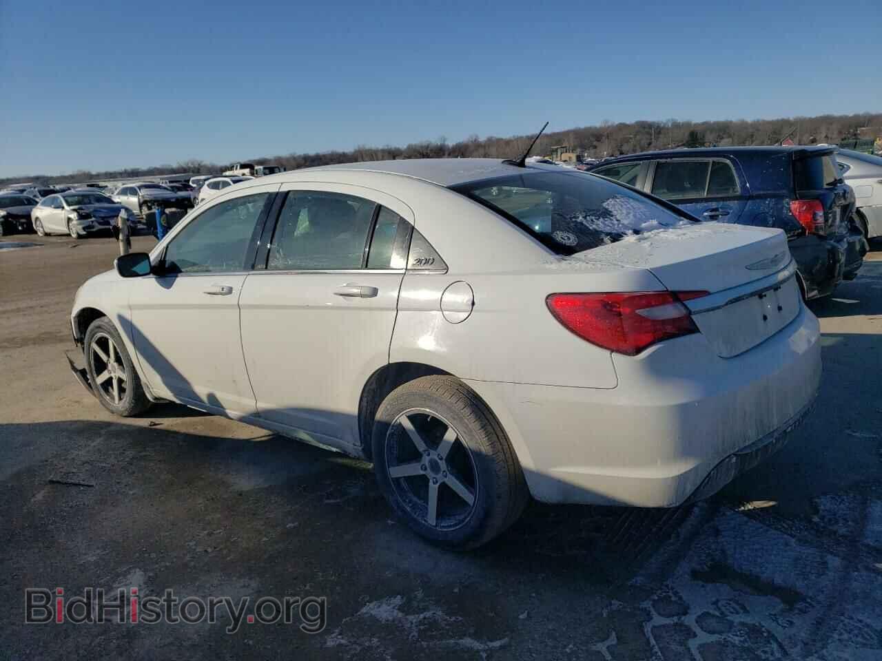 2013 CHRYSLER 200 - VIN: 1C3CCBBB9DN553628 - Фото 2