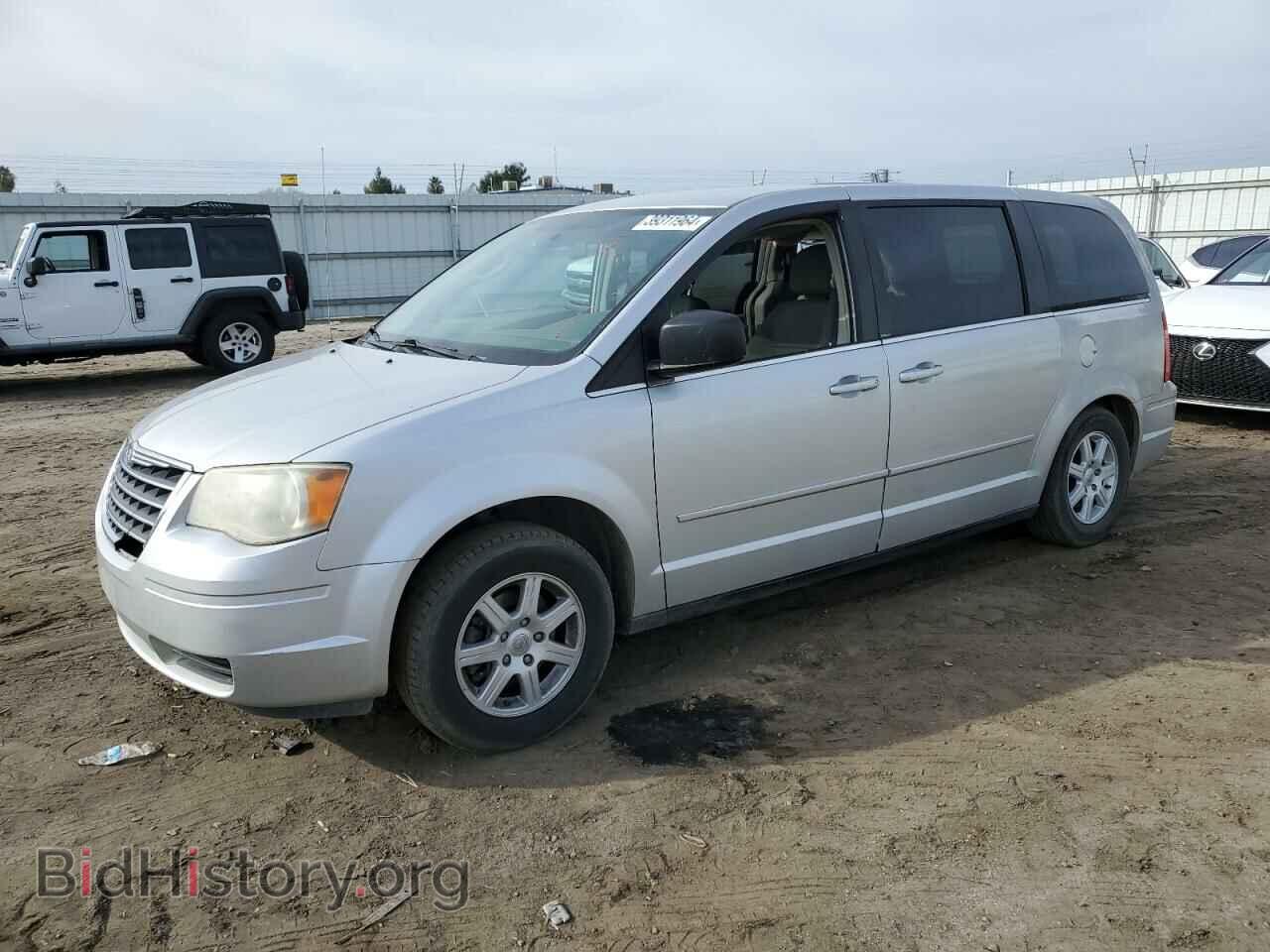Photo 2A4RR2D10AR391261 - CHRYSLER MINIVAN 2010