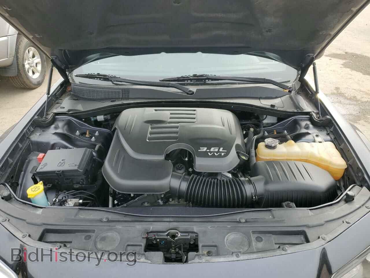 2016 CHRYSLER 300 - VIN: 2C3CCABG6GH224209 - Фото 11