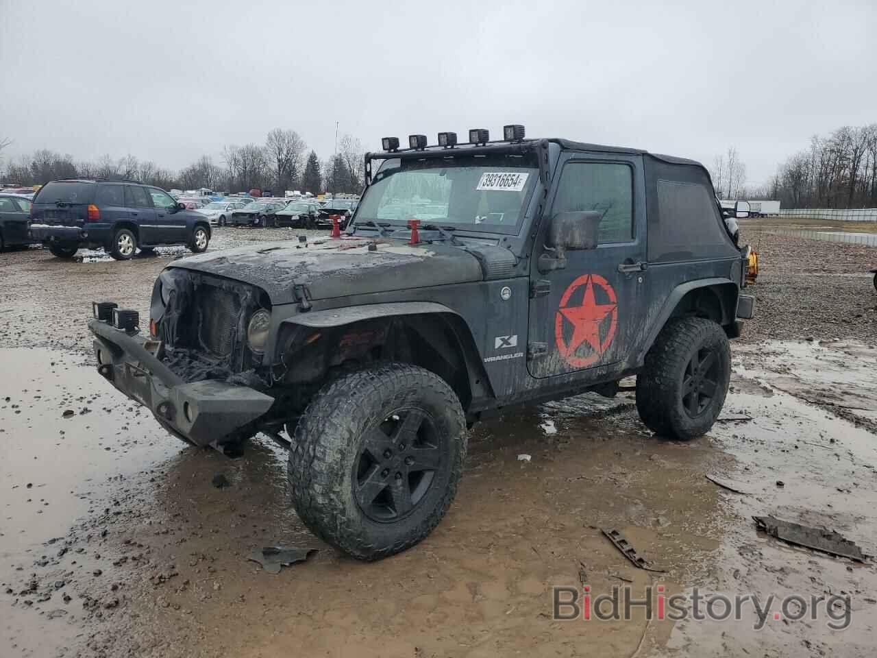 Photo 1J4FA24178L507018 - JEEP WRANGLER 2008