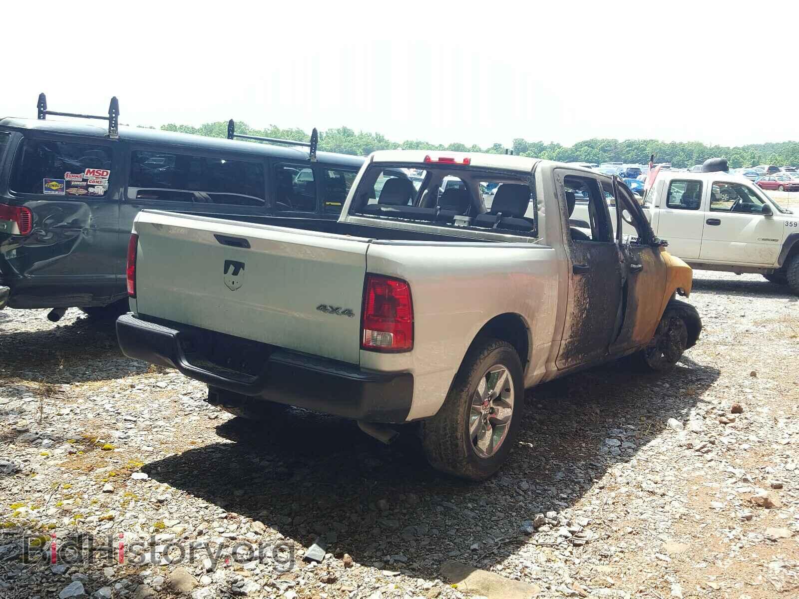 2015 RAM 1500 - VIN: 1C6RR7KM2FS673933 - Фото 4