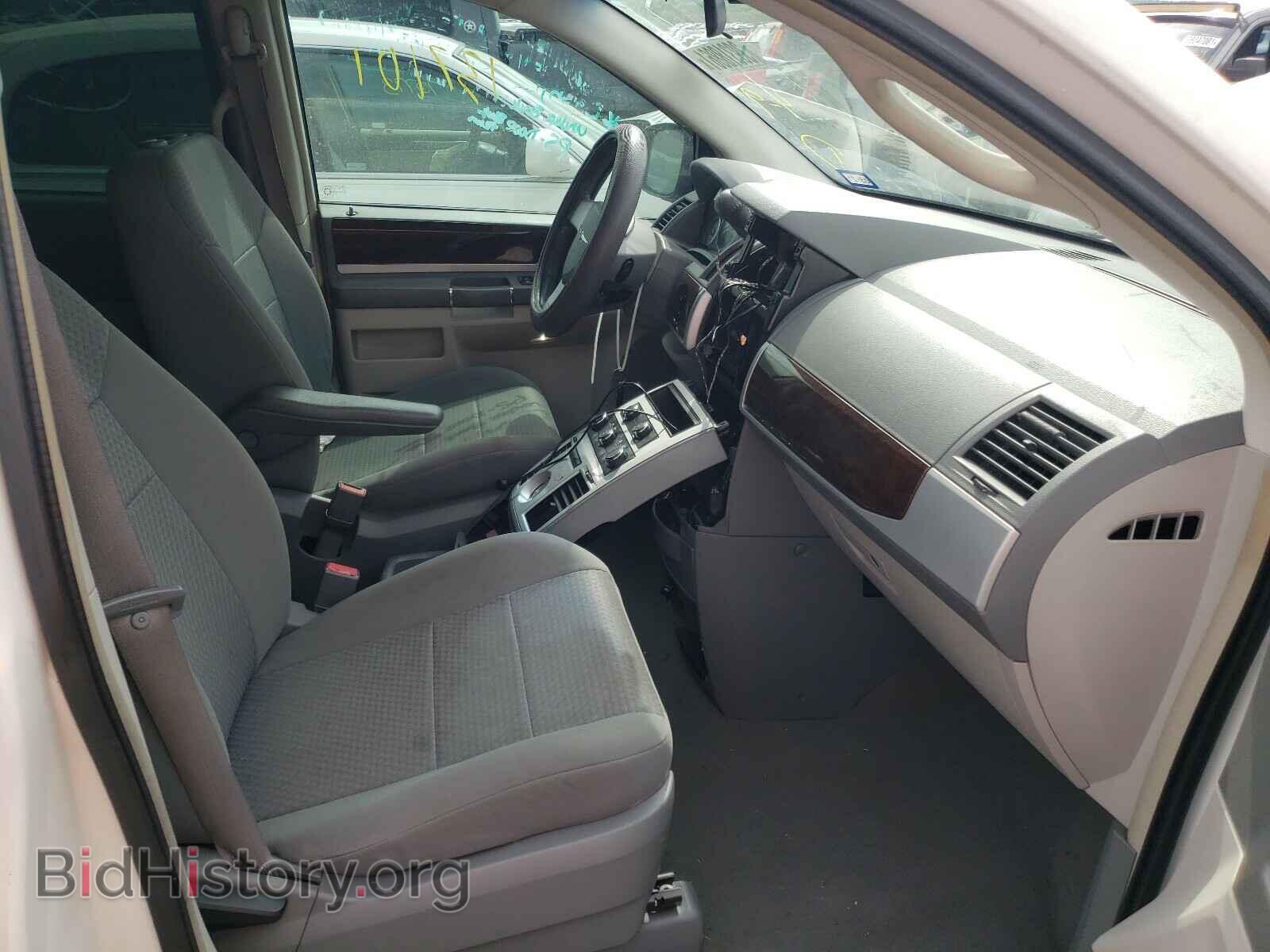 2010 CHRYSLER MINIVAN - VIN: 2A4RR5D14AR243096 - Фото 5