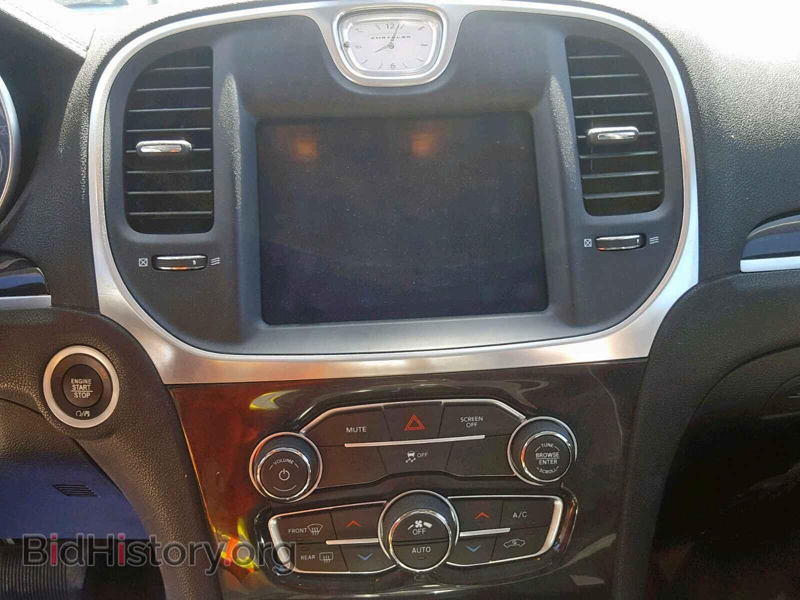 2017 CHRYSLER 300 - VIN: 2C3CCAEGXHH668920 - Фото 9