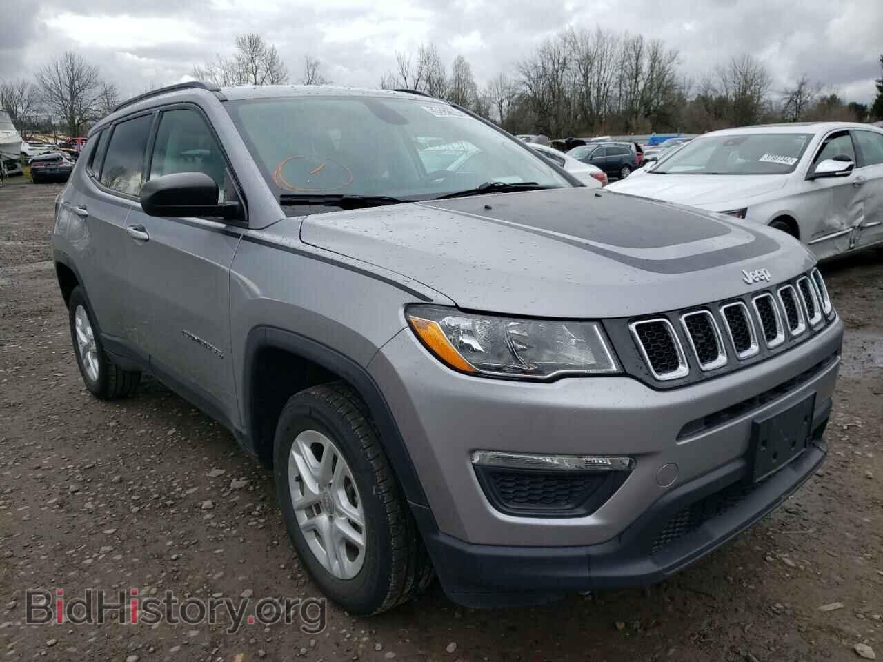 Фотография 3C4NJDAB3JT256373 - JEEP COMPASS 2018