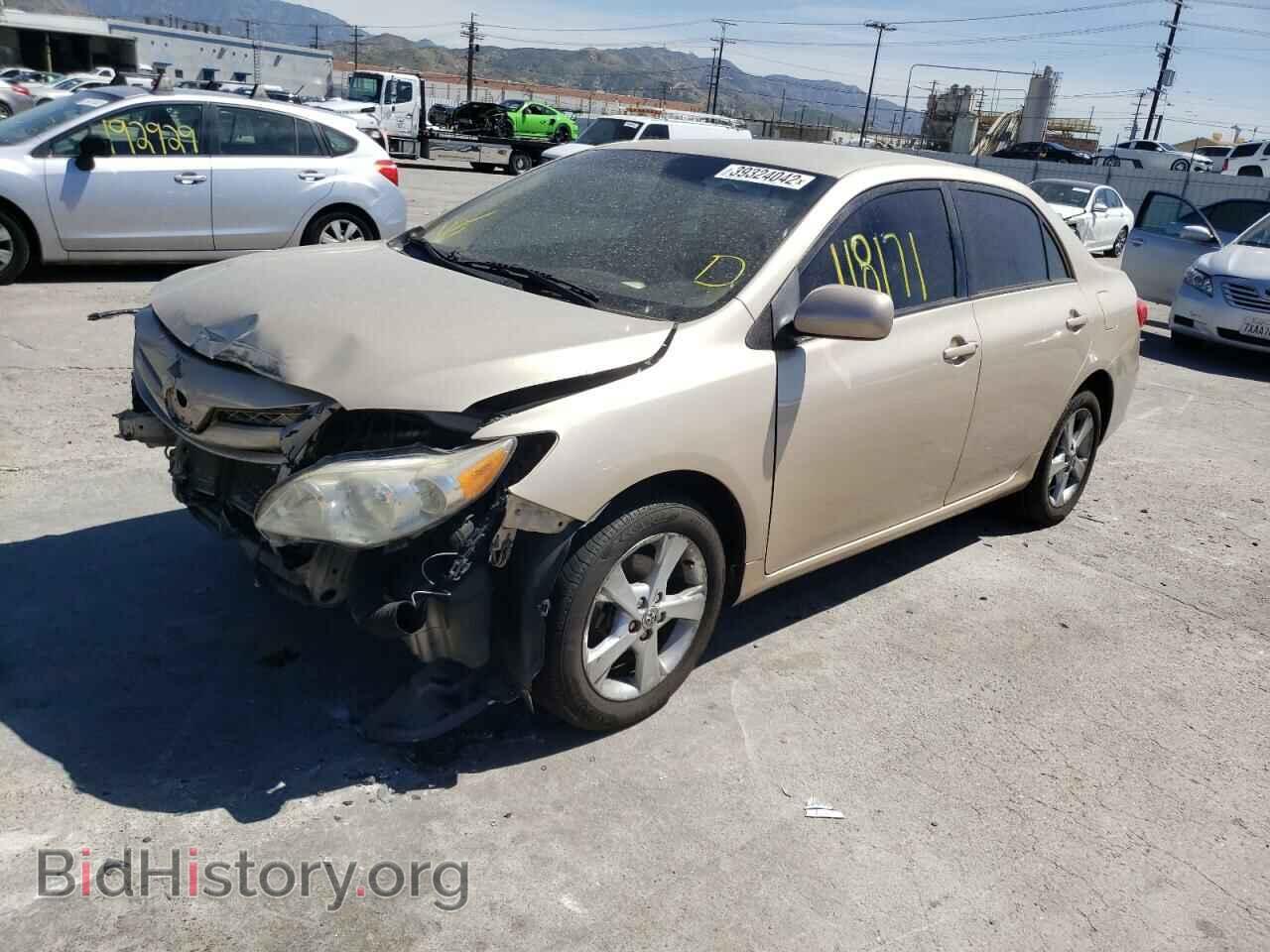 2011 TOYOTA COROLLA - VIN: 2T1BU4EE5BC559643 - Фото 2