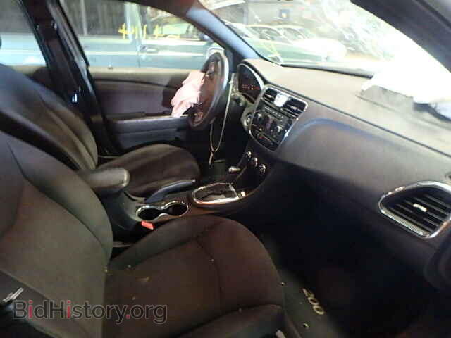 2012 CHRYSLER 200 - VIN: 1C3CCBAB3CN282002 - Фото 5