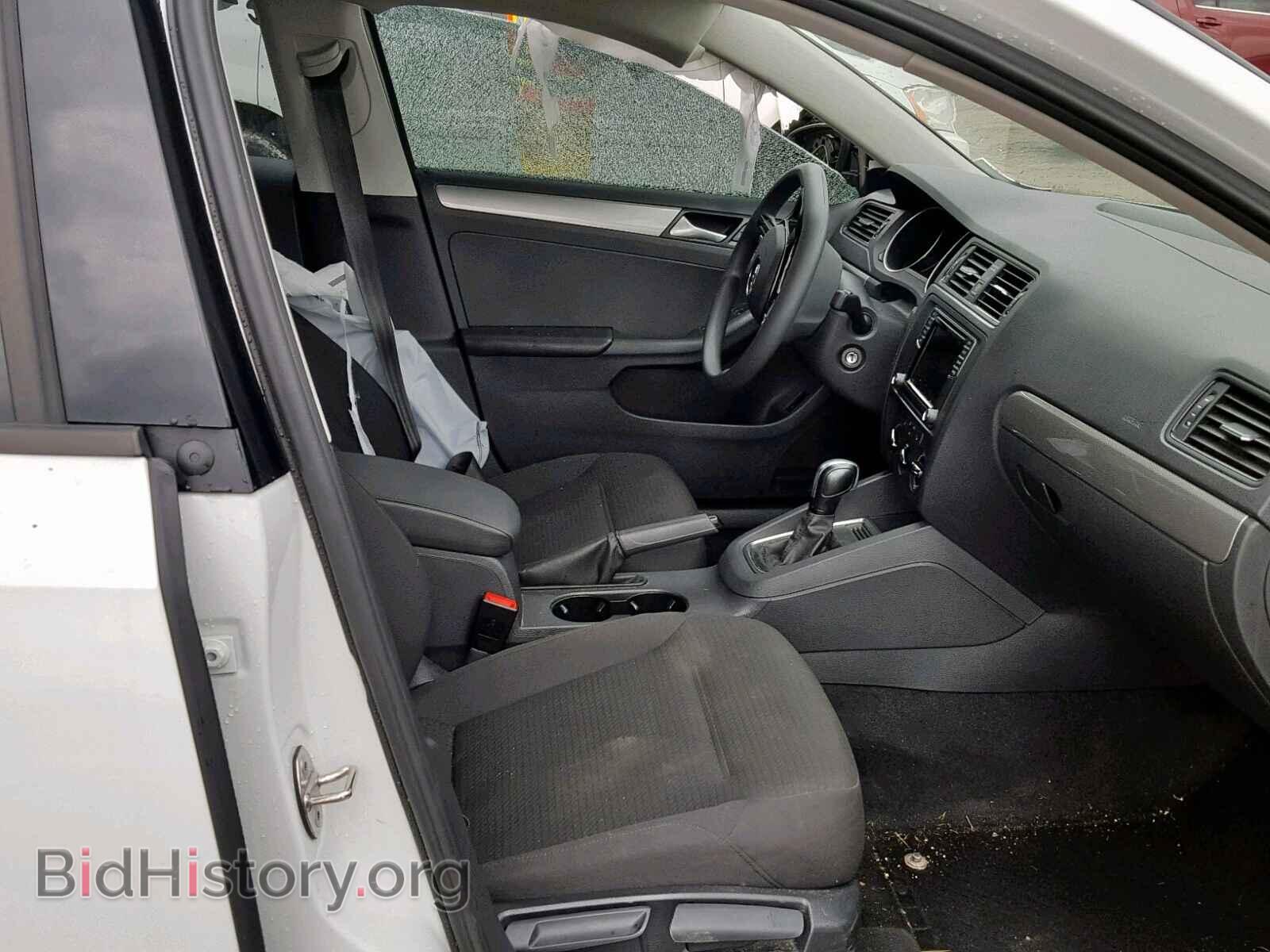 2017 VOLKSWAGEN JETTA - VIN: 3VW2B7AJ2HM307582 - Фото 5