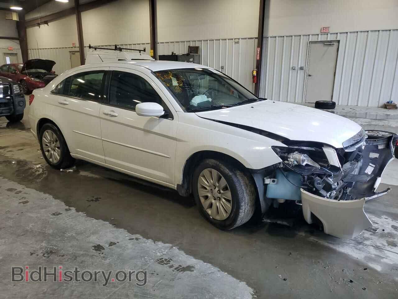 2012 CHRYSLER 200 - VIN: 1C3CCBAB1CN317636 - Фото 4