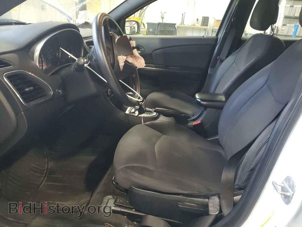 2012 CHRYSLER 200 - VIN: 1C3CCBAB1CN317636 - Фото 7