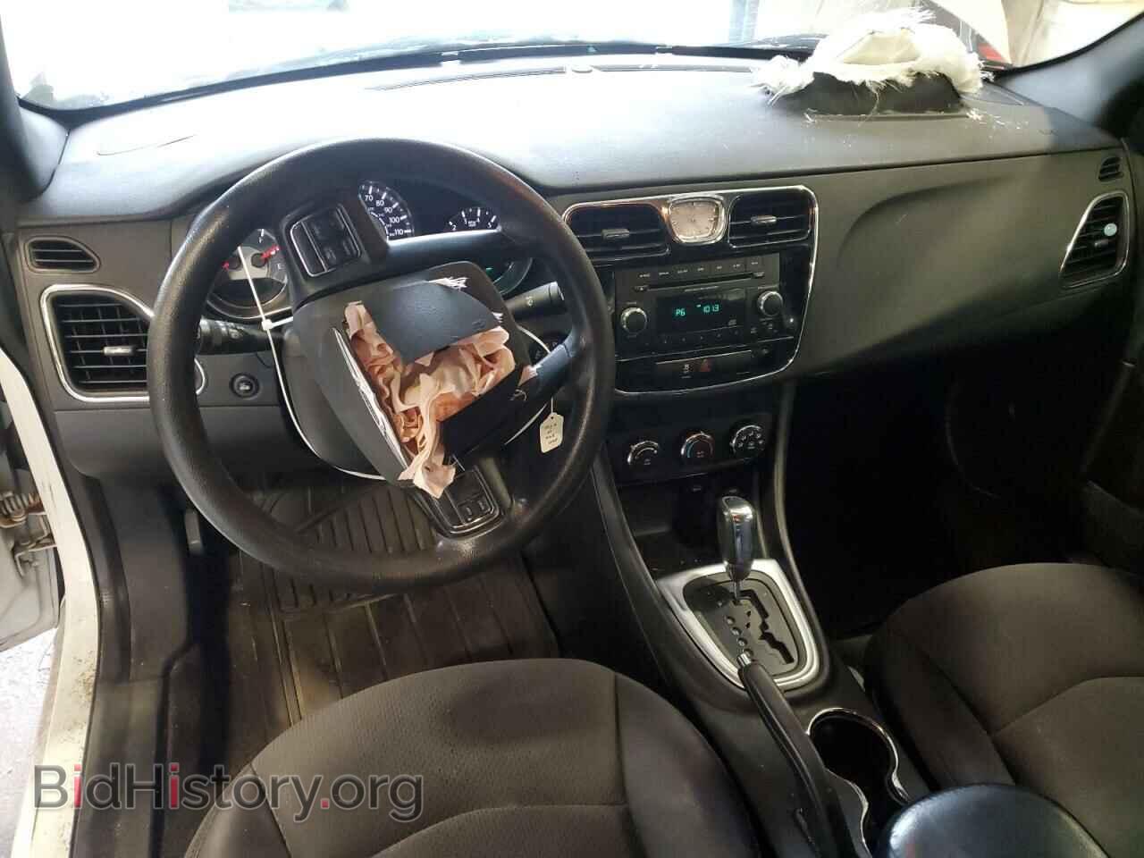 2012 CHRYSLER 200 - VIN: 1C3CCBAB1CN317636 - Фото 8