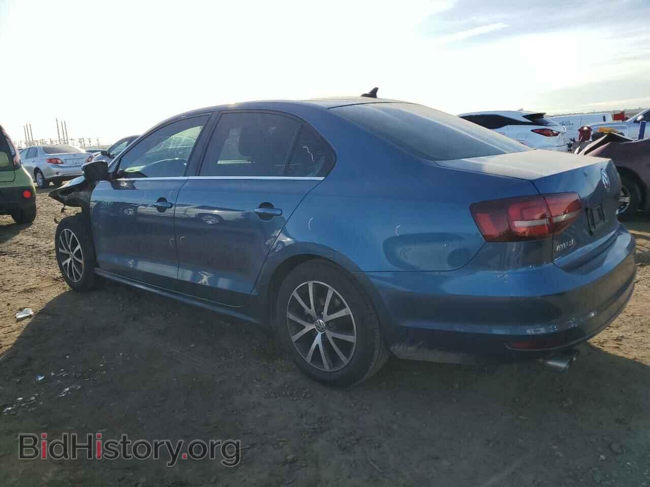 2017 VOLKSWAGEN JETTA - VIN: 3VWDB7AJ4HM234501 - Фото 2