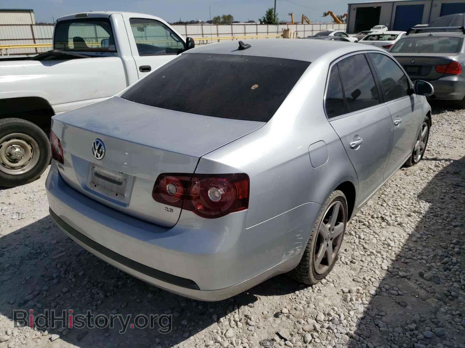 2009 VOLKSWAGEN JETTA - VIN: 3VWRZ71K99M078564 - Фото 4